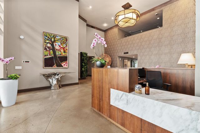 54 Rainey ST 1111, Austin, TX 78701