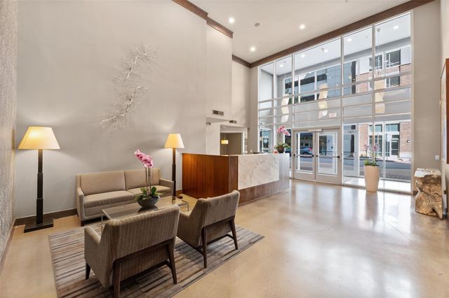 54 Rainey ST 1111, Austin, TX 78701