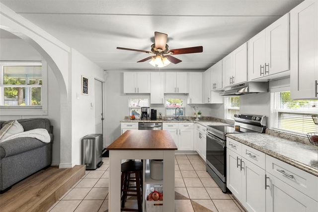 7001 13TH STREET N, St Petersburg, FL 33702