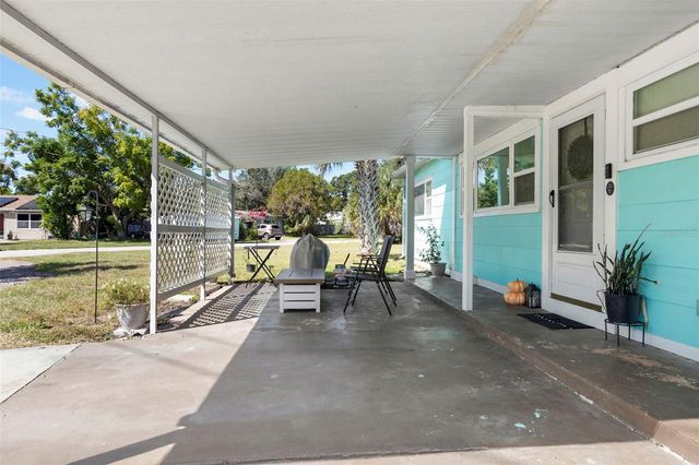 7001 13TH STREET N, St Petersburg, FL 33702