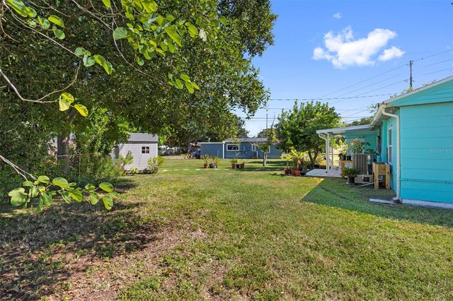 7001 13TH STREET N, St Petersburg, FL 33702