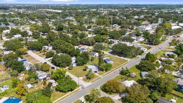 7001 13TH STREET N, St Petersburg, FL 33702