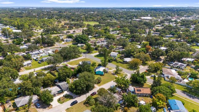 7001 13TH STREET N, St Petersburg, FL 33702