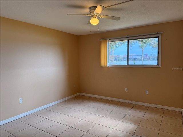 934 LAKE DESTINY ROAD B, Altamonte Springs, FL 32714