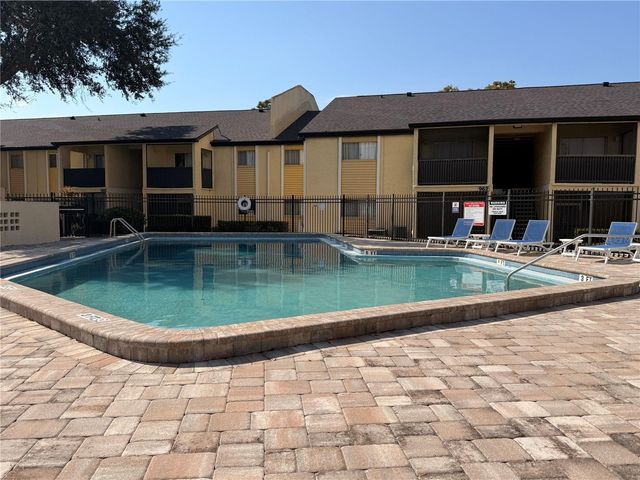 934 LAKE DESTINY ROAD B, Altamonte Springs, FL 32714