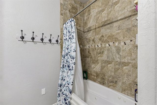 20590 Legacy Crossing, Harrah, OK 73045