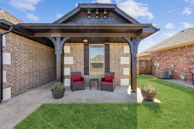 20590 Legacy Crossing, Harrah, OK 73045