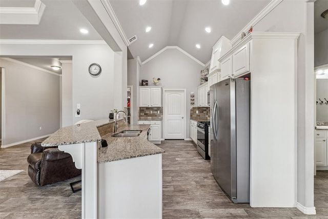 20590 Legacy Crossing, Harrah, OK 73045