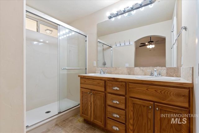 1838 Ridge Way, Middleton, ID 83644