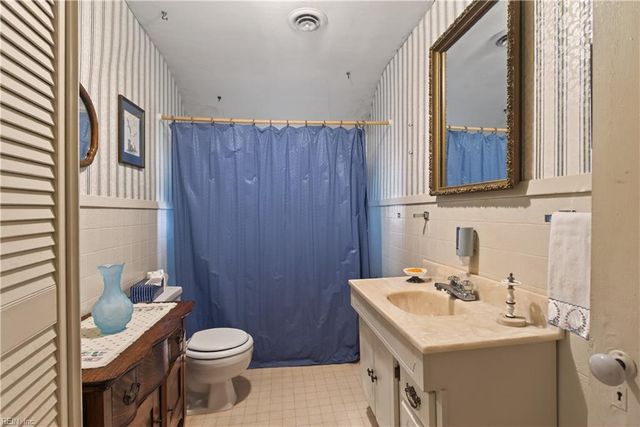 18390 Oliver DR, Smithfield, VA 23430