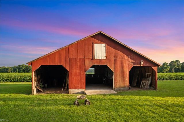 18390 Oliver DR, Smithfield, VA 23430