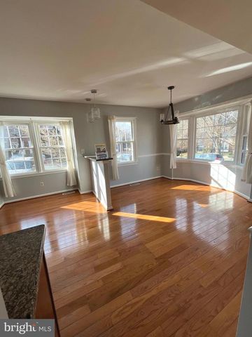 4947 MCFARLAND CT, Fairfax, VA 22032