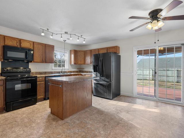 652 Clarion Court, Boiling Springs, SC 29316