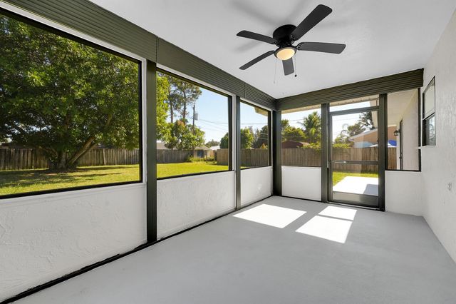 2251 SE Holland Street, Port St Lucie, FL 34952