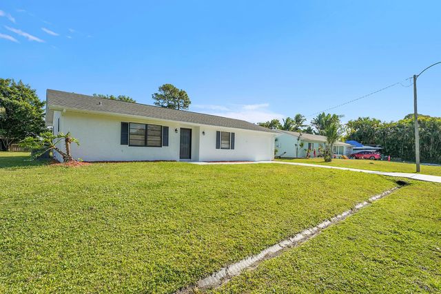 2251 SE Holland Street, Port St Lucie, FL 34952
