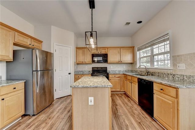 100 Hawnley Trace, Suwanee, GA 30024