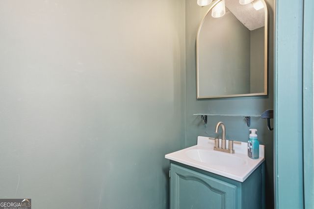 215 Murphy Lane, Mineral Bluff, GA 30559