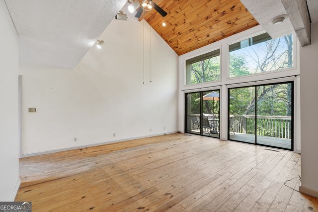 215 Murphy Lane, Mineral Bluff, GA 30559