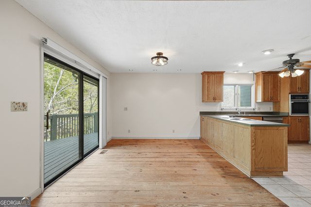 215 Murphy Lane, Mineral Bluff, GA 30559