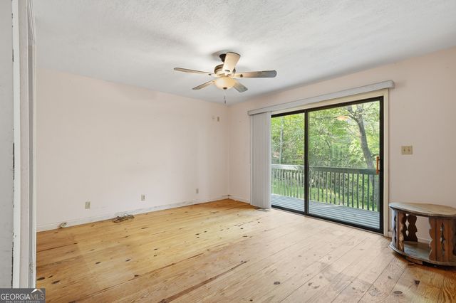 215 Murphy Lane, Mineral Bluff, GA 30559