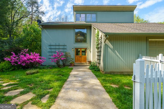 215 Murphy Lane, Mineral Bluff, GA 30559