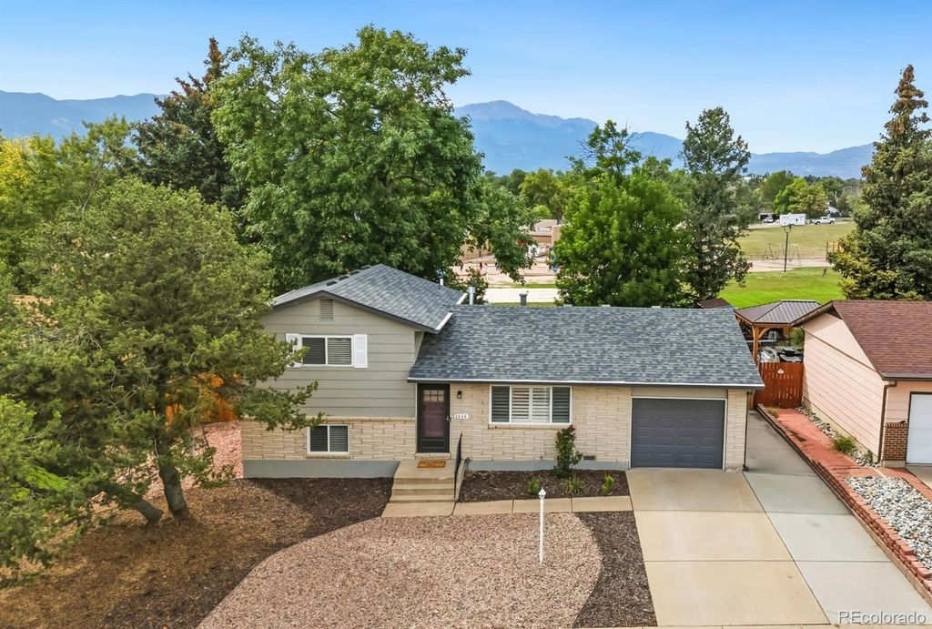1414 Martin Drive, Colorado Springs, CO 80915