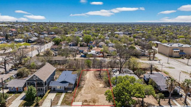 920 W Martin Luther King, San Antonio, TX 78203
