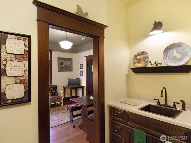 460 Argyle Avenue, Friday Harbor, WA 98250
