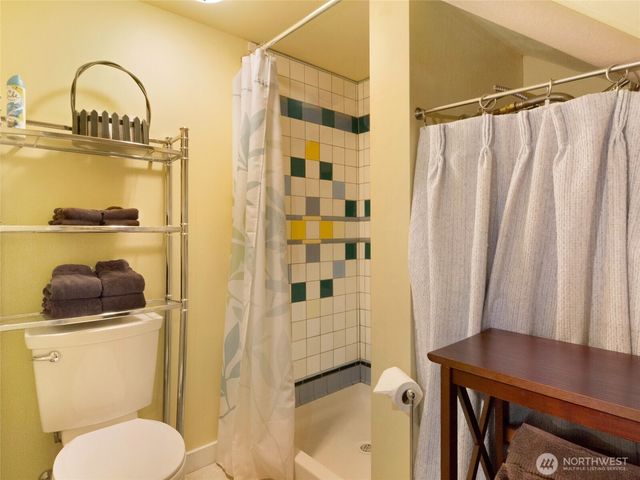 460 Argyle Avenue, Friday Harbor, WA 98250