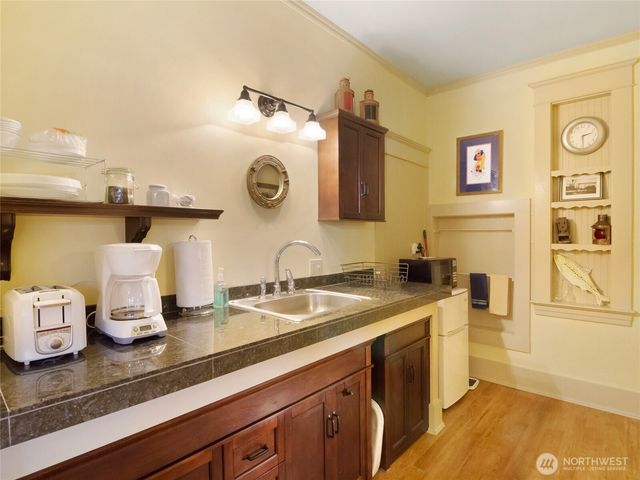 460 Argyle Avenue, Friday Harbor, WA 98250