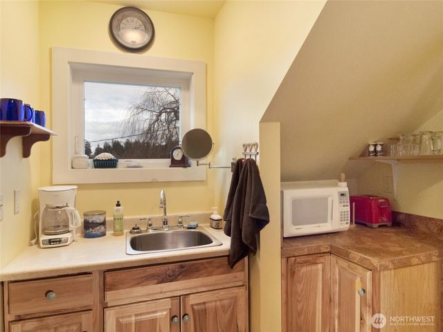 460 Argyle Avenue, Friday Harbor, WA 98250