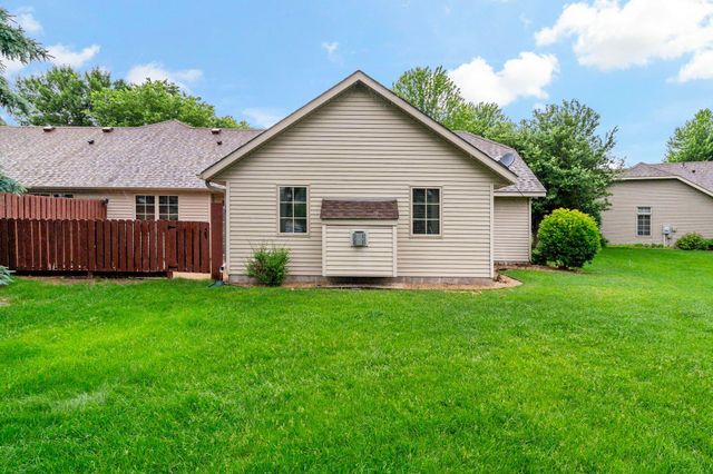 8541 Inverness Lane N, Brooklyn Park, MN 55443