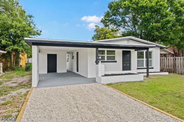 2215 South ST, Fort Myers, FL 33901