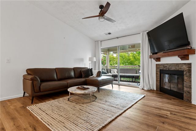 6615 Hedington Square 7, Centerville, OH 45459
