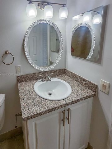 2460 Taylor St 1C, Hollywood, FL 33020