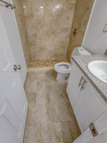 2460 Taylor St 1C, Hollywood, FL 33020