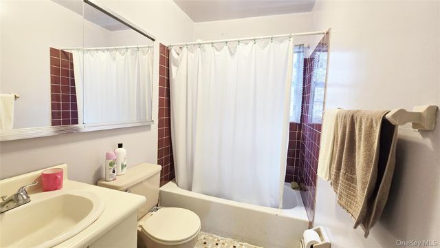 120-16 Cove Court 87A, College Point, NY 11356