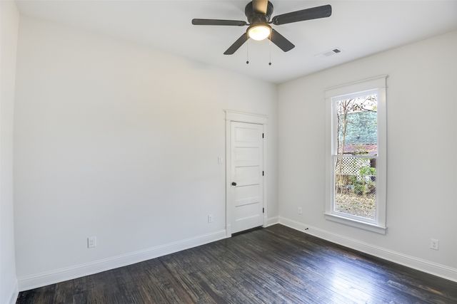 810 E Marvin Avenue, Waxahachie, TX 75165