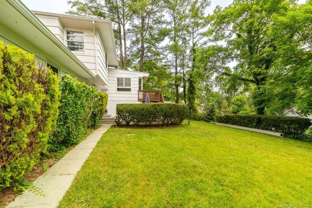 67 Malvern Lane, Scarsdale, NY 10583