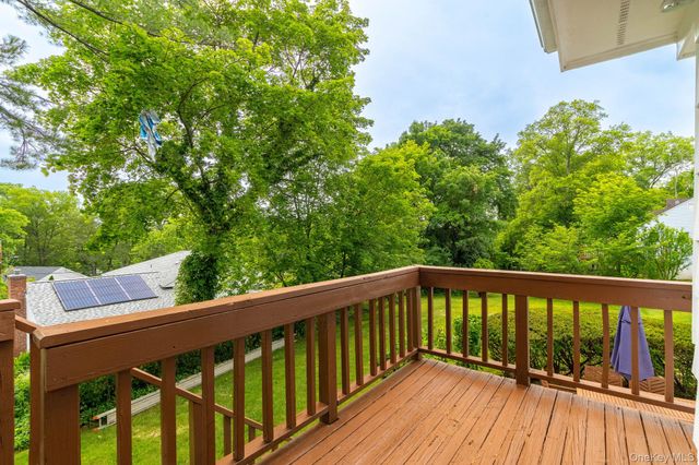 67 Malvern Lane, Scarsdale, NY 10583