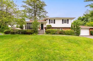 67 Malvern Lane, Scarsdale, NY 10583
