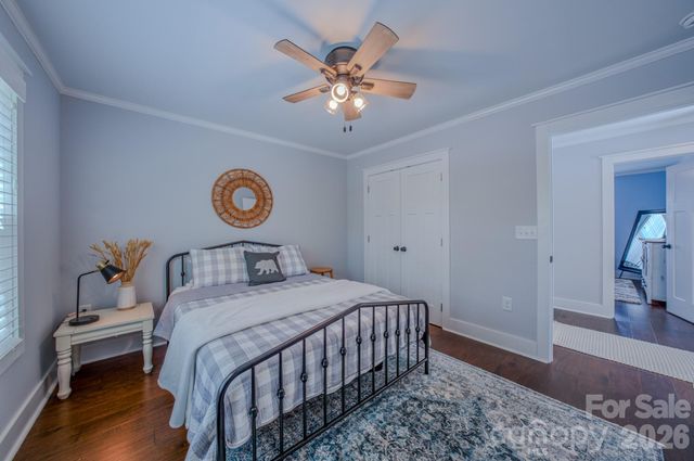 15 Tudor Way, Black Mountain, NC 28711