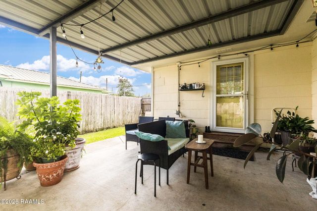 805 S Arenas Street, Rayne, LA 70578