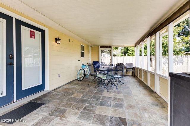 805 S Arenas Street, Rayne, LA 70578