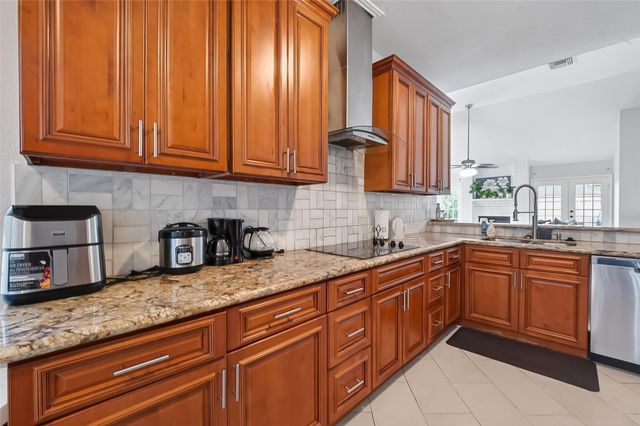 12727 Ashford Knoll Drive, Houston, TX 77082