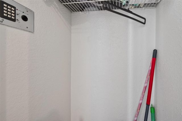 12727 Ashford Knoll Drive, Houston, TX 77082