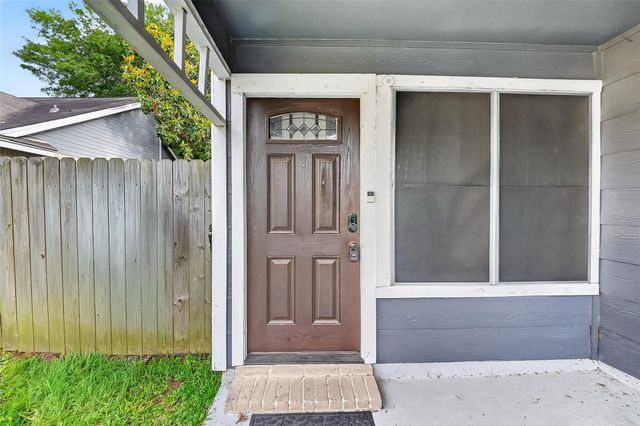 12727 Ashford Knoll Drive, Houston, TX 77082