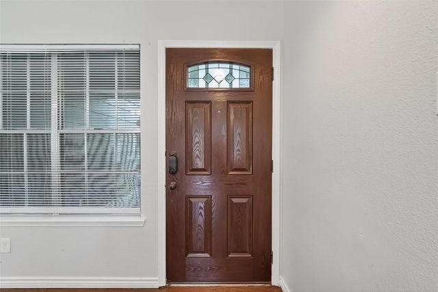 12727 Ashford Knoll Drive, Houston, TX 77082