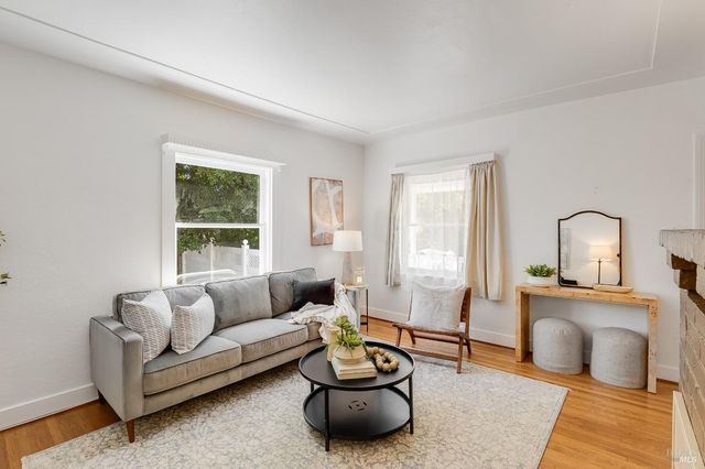 445 E H St, Benicia, CA 94510