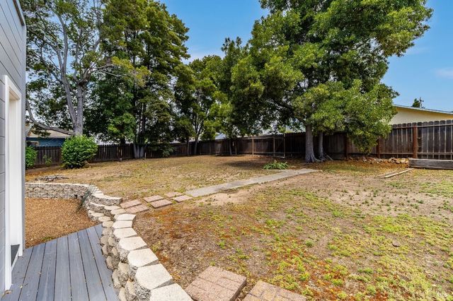 445 E H St, Benicia, CA 94510